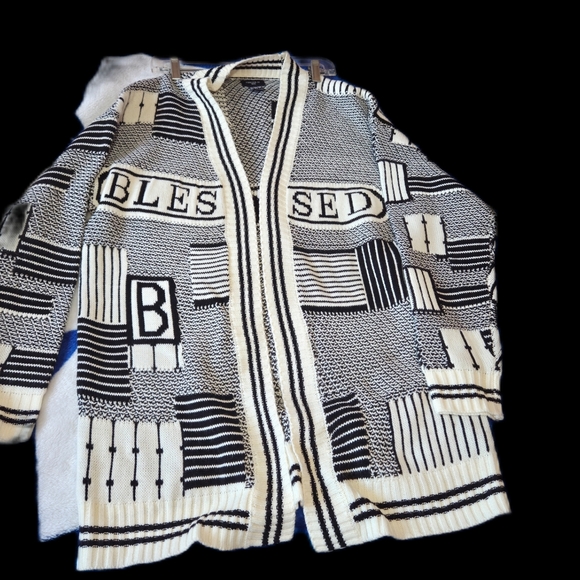 Forever 21 "Blessed" Men's B & W Cardigan Patterned Sweater. Size Medium - Picture 2 of 6
